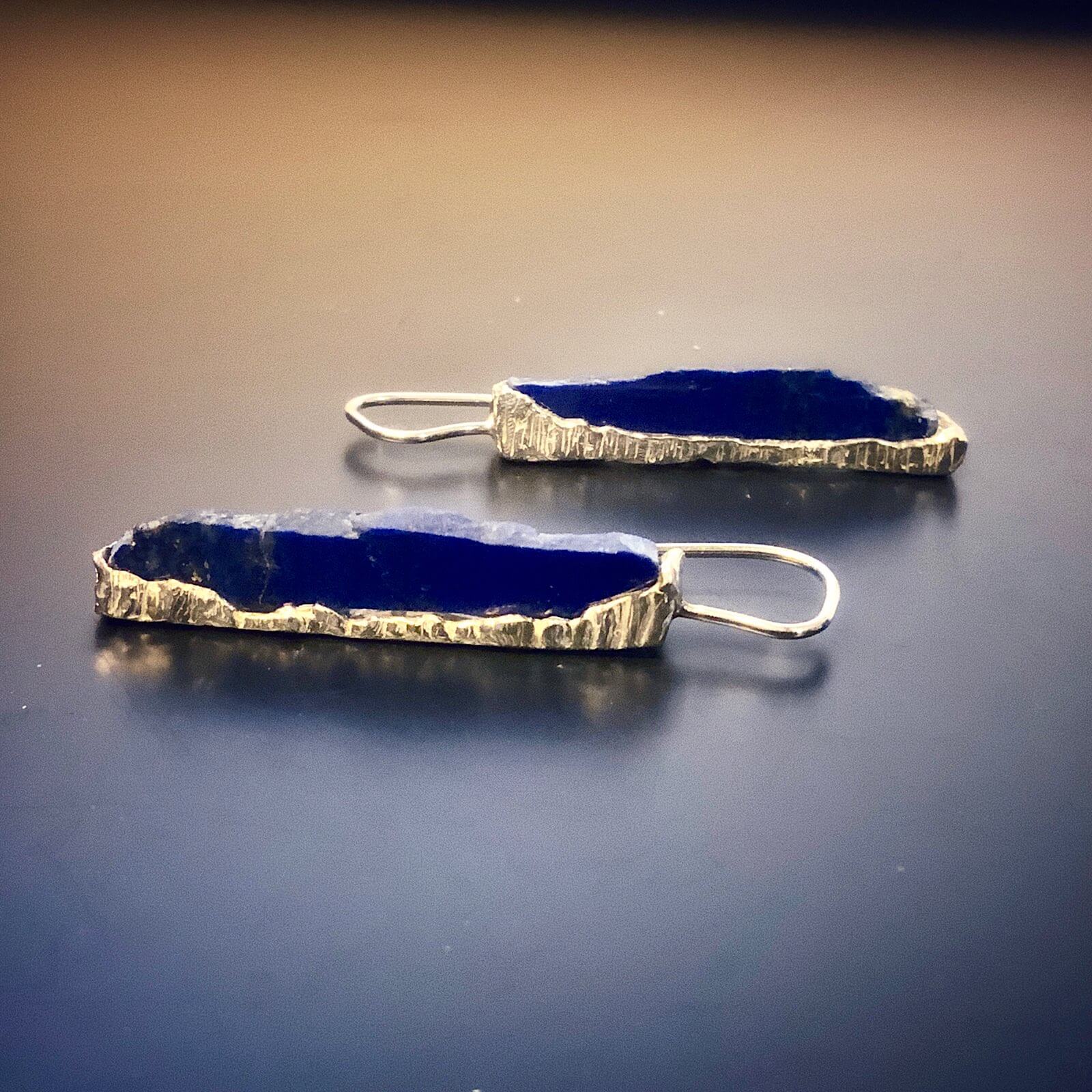 Pendientes largos de plata con lapislázuli